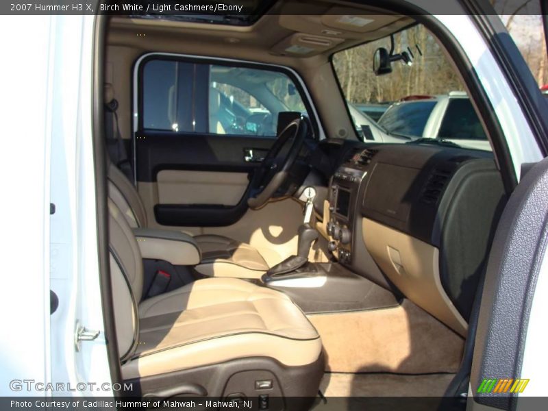 Birch White / Light Cashmere/Ebony 2007 Hummer H3 X