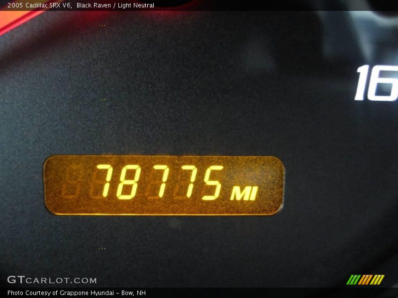 Black Raven / Light Neutral 2005 Cadillac SRX V6
