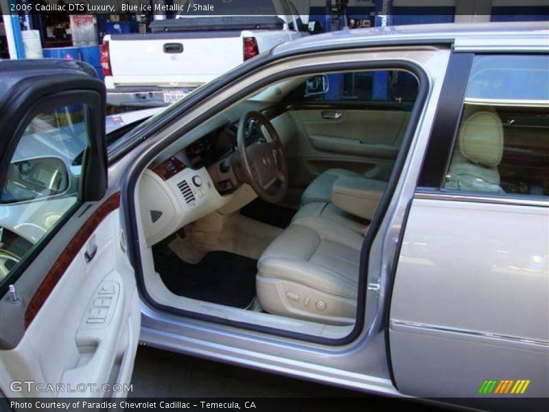 Blue Ice Metallic / Shale 2006 Cadillac DTS Luxury