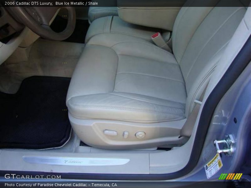 Blue Ice Metallic / Shale 2006 Cadillac DTS Luxury