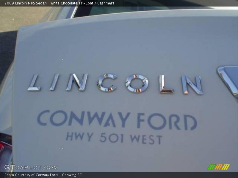 White Chocolate Tri-Coat / Cashmere 2009 Lincoln MKS Sedan