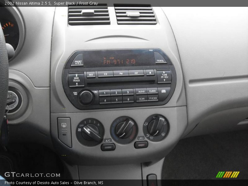 Super Black / Frost Gray 2002 Nissan Altima 2.5 S