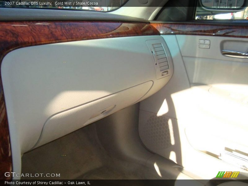 Gold Mist / Shale/Cocoa 2007 Cadillac DTS Luxury