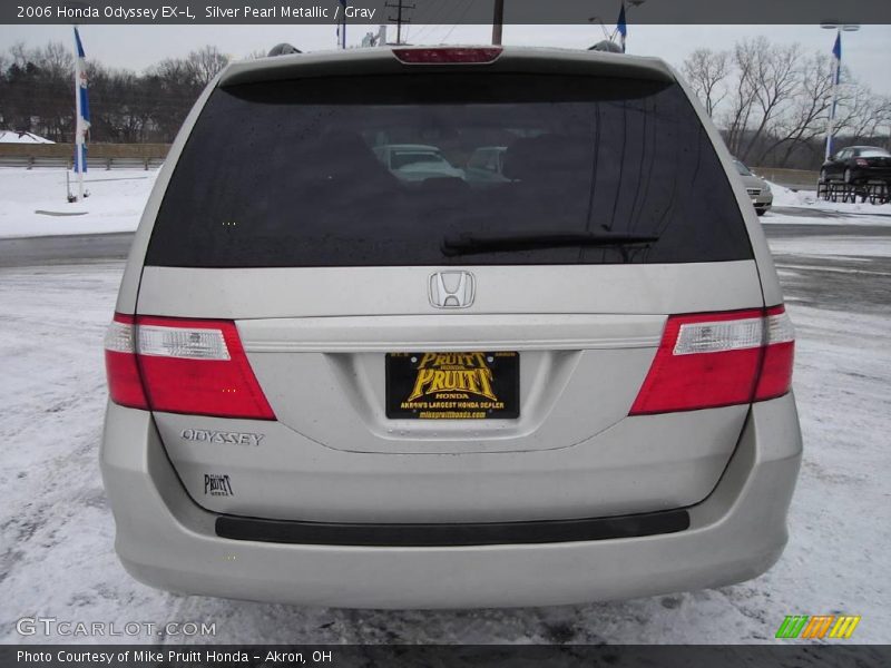 Silver Pearl Metallic / Gray 2006 Honda Odyssey EX-L