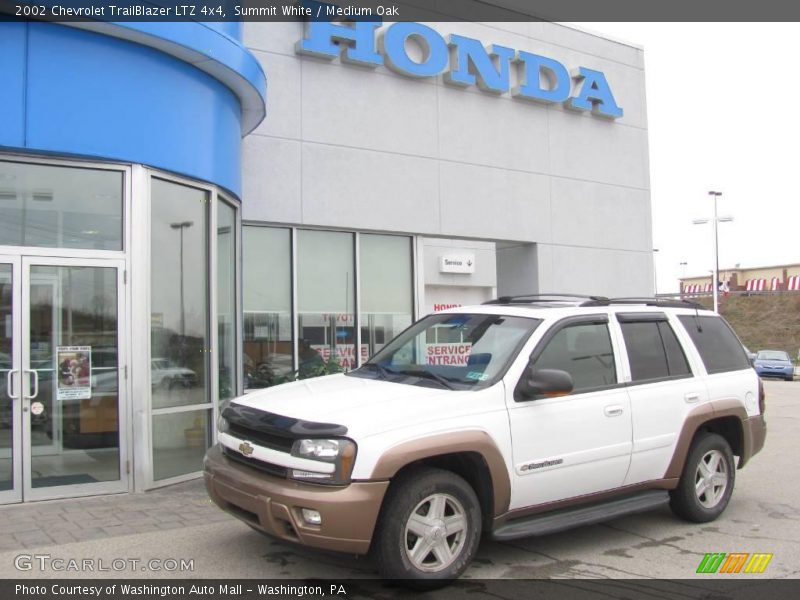 Summit White / Medium Oak 2002 Chevrolet TrailBlazer LTZ 4x4