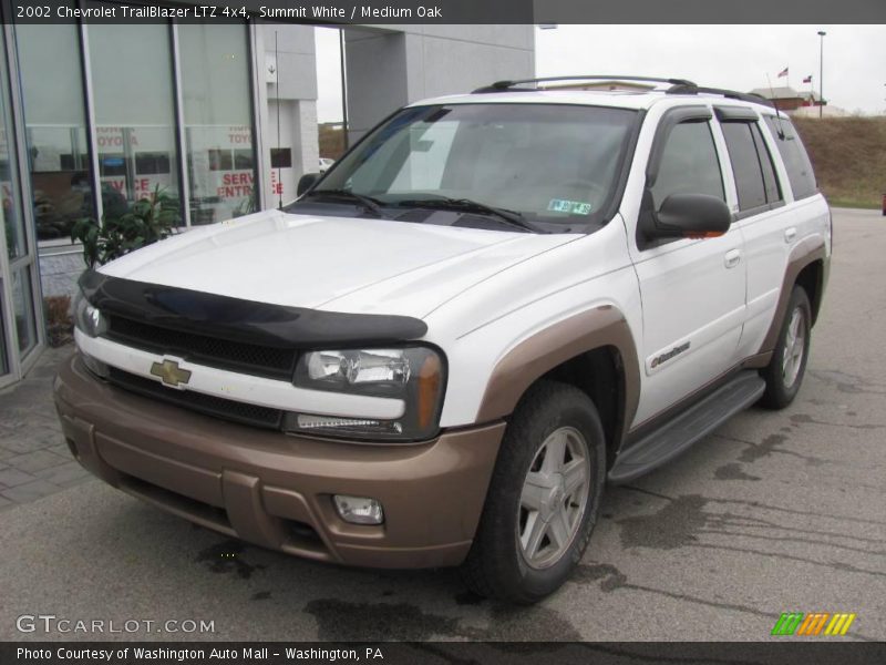 Summit White / Medium Oak 2002 Chevrolet TrailBlazer LTZ 4x4