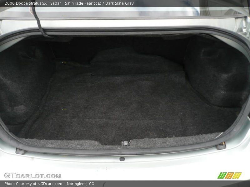 Satin Jade Pearlcoat / Dark Slate Grey 2006 Dodge Stratus SXT Sedan