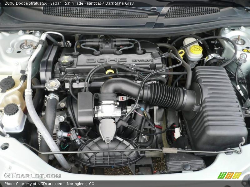 Satin Jade Pearlcoat / Dark Slate Grey 2006 Dodge Stratus SXT Sedan