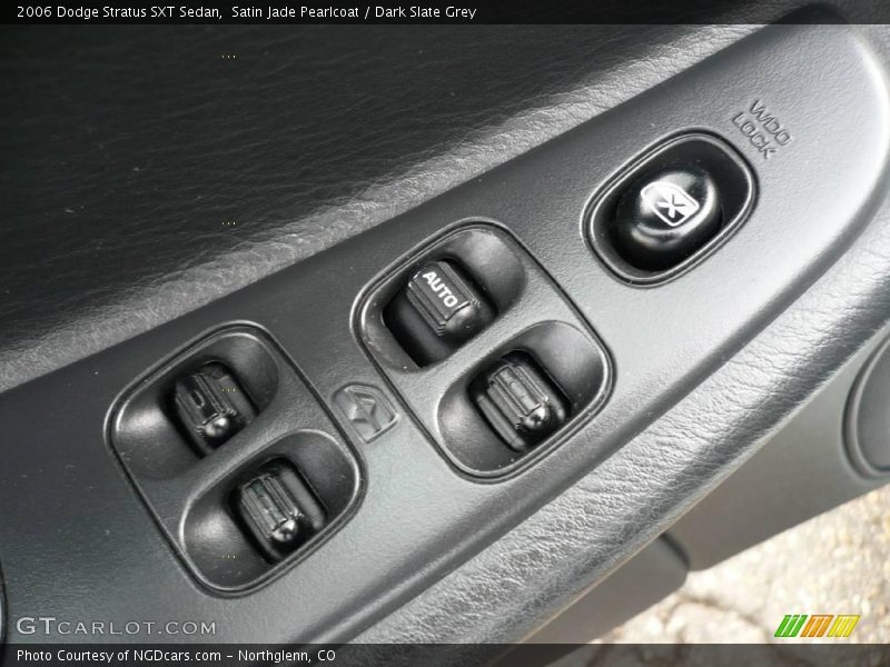 Satin Jade Pearlcoat / Dark Slate Grey 2006 Dodge Stratus SXT Sedan