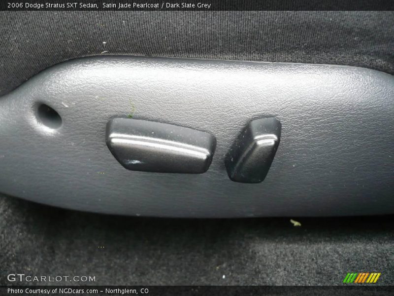 Satin Jade Pearlcoat / Dark Slate Grey 2006 Dodge Stratus SXT Sedan