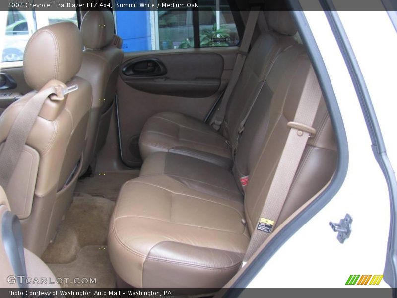Summit White / Medium Oak 2002 Chevrolet TrailBlazer LTZ 4x4