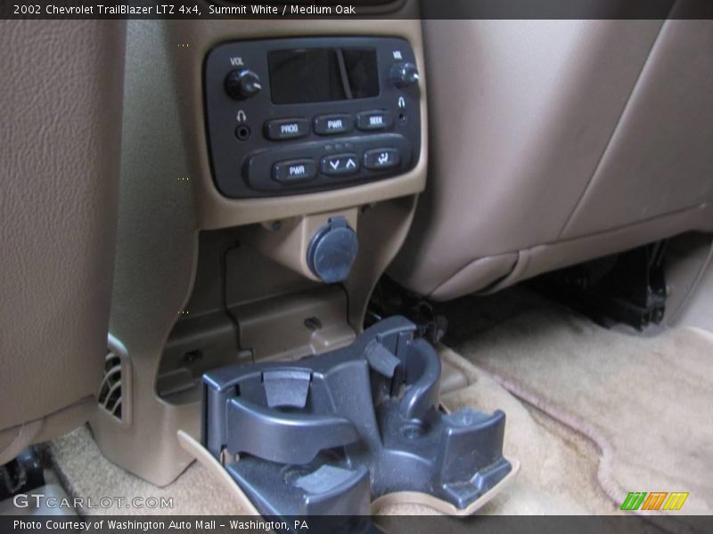 Summit White / Medium Oak 2002 Chevrolet TrailBlazer LTZ 4x4