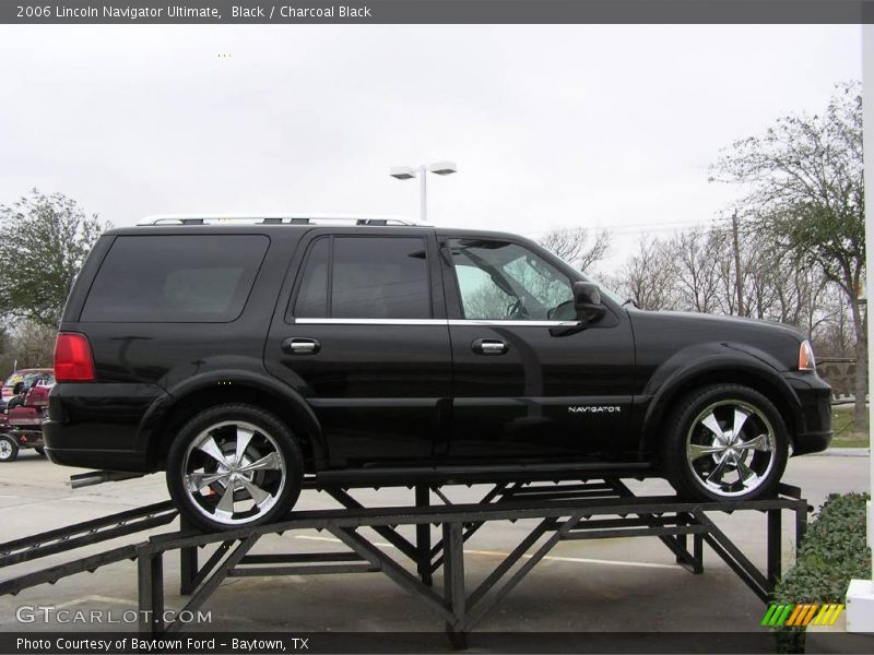 Black / Charcoal Black 2006 Lincoln Navigator Ultimate