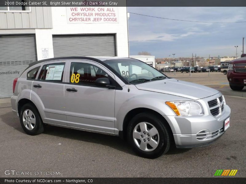 Bright Silver Metallic / Dark Slate Gray 2008 Dodge Caliber SE