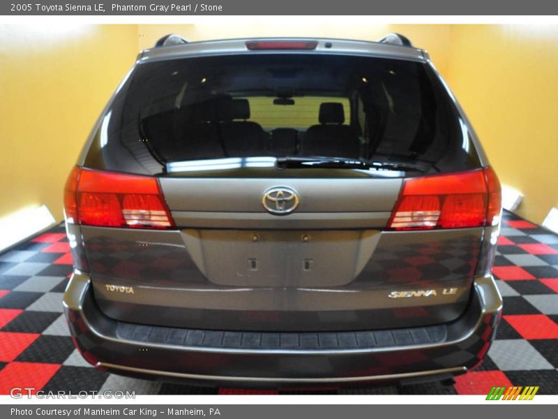 Phantom Gray Pearl / Stone 2005 Toyota Sienna LE