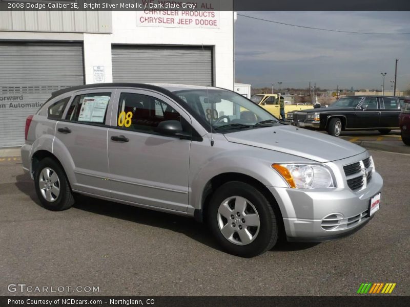 Bright Silver Metallic / Dark Slate Gray 2008 Dodge Caliber SE