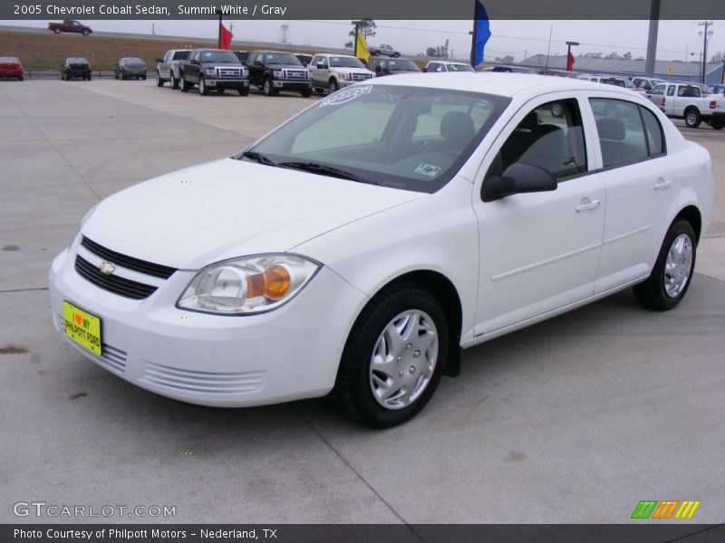 Summit White / Gray 2005 Chevrolet Cobalt Sedan