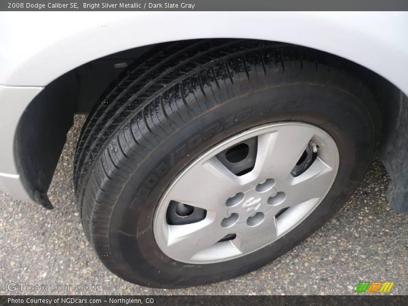 Bright Silver Metallic / Dark Slate Gray 2008 Dodge Caliber SE