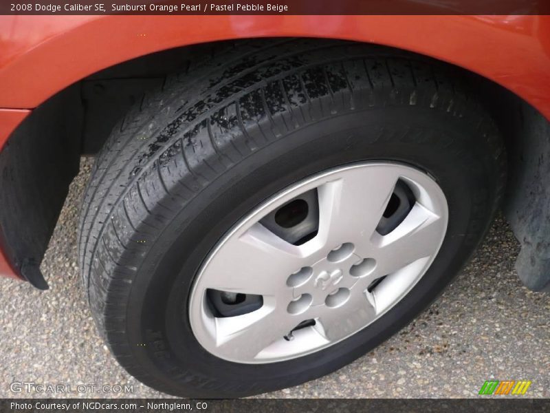 Sunburst Orange Pearl / Pastel Pebble Beige 2008 Dodge Caliber SE