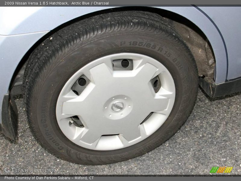 Arctic Blue / Charcoal 2009 Nissan Versa 1.8 S Hatchback