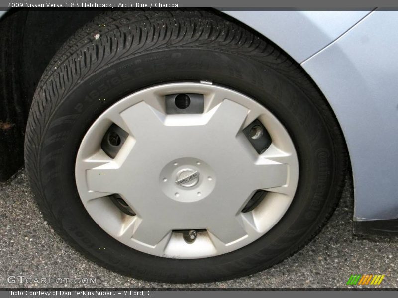 Arctic Blue / Charcoal 2009 Nissan Versa 1.8 S Hatchback