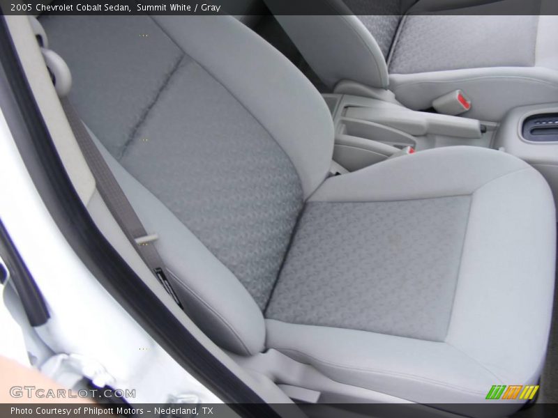 Summit White / Gray 2005 Chevrolet Cobalt Sedan