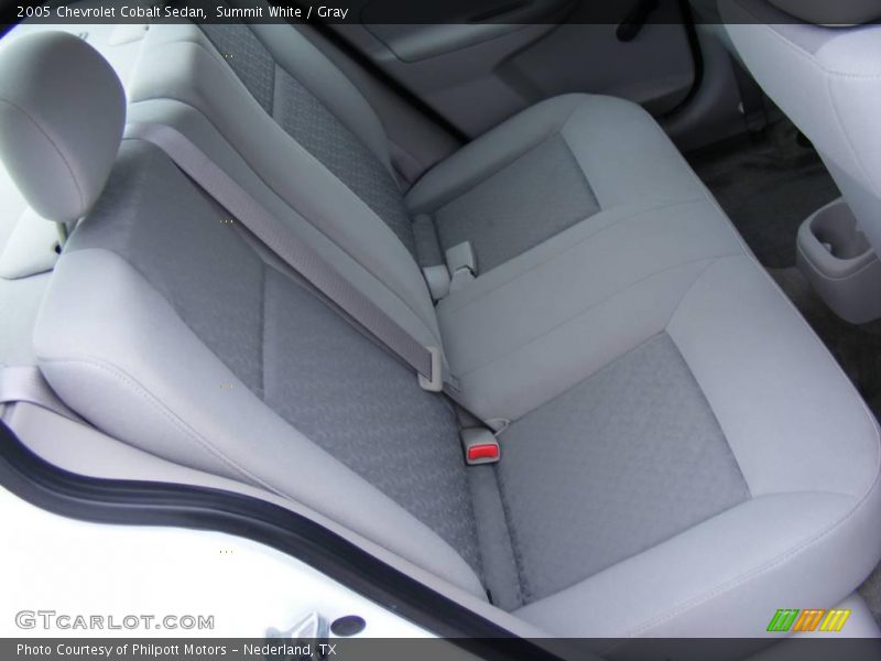 Summit White / Gray 2005 Chevrolet Cobalt Sedan