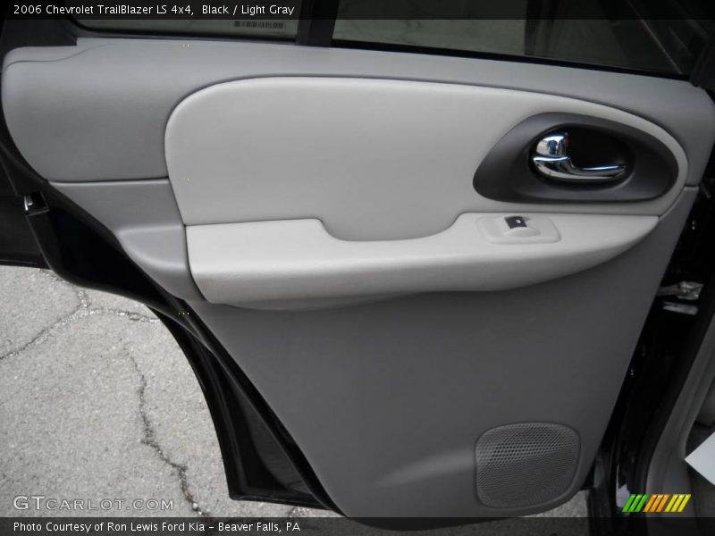 Black / Light Gray 2006 Chevrolet TrailBlazer LS 4x4