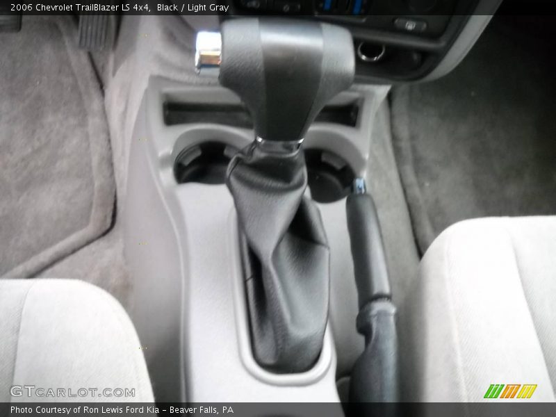 Black / Light Gray 2006 Chevrolet TrailBlazer LS 4x4