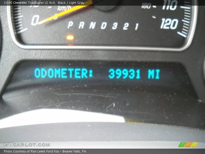 Black / Light Gray 2006 Chevrolet TrailBlazer LS 4x4