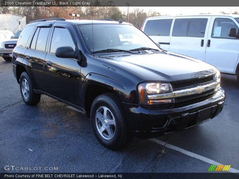 Black / Light Gray 2006 Chevrolet TrailBlazer LS