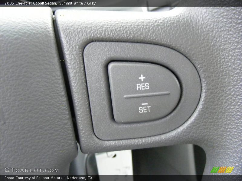 Summit White / Gray 2005 Chevrolet Cobalt Sedan