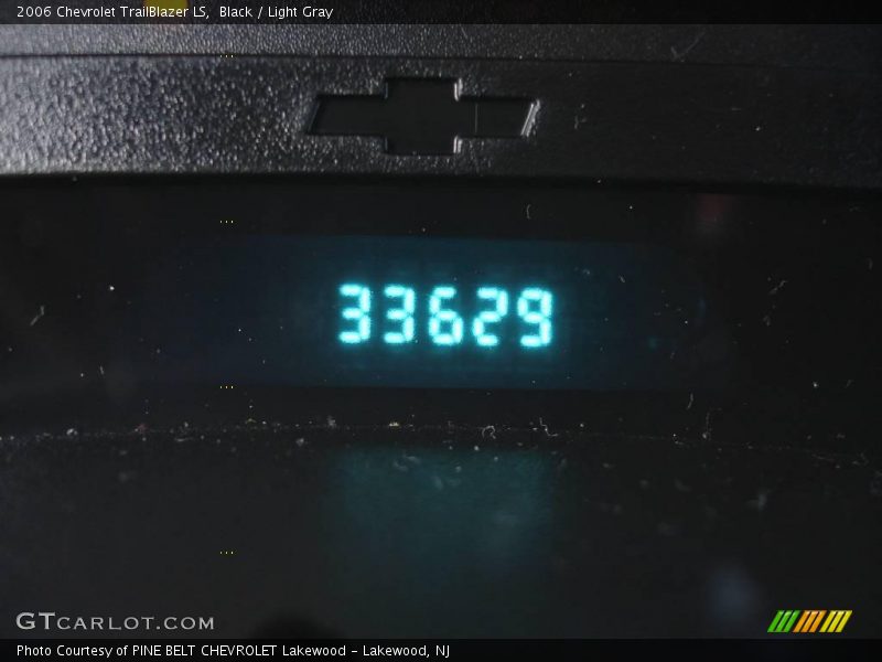 Black / Light Gray 2006 Chevrolet TrailBlazer LS
