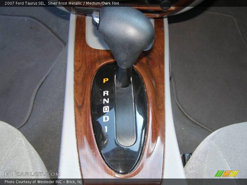 Silver Frost Metallic / Medium/Dark Flint 2007 Ford Taurus SEL