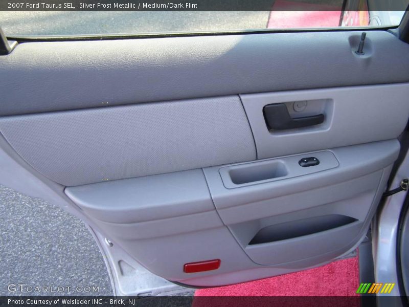 Silver Frost Metallic / Medium/Dark Flint 2007 Ford Taurus SEL