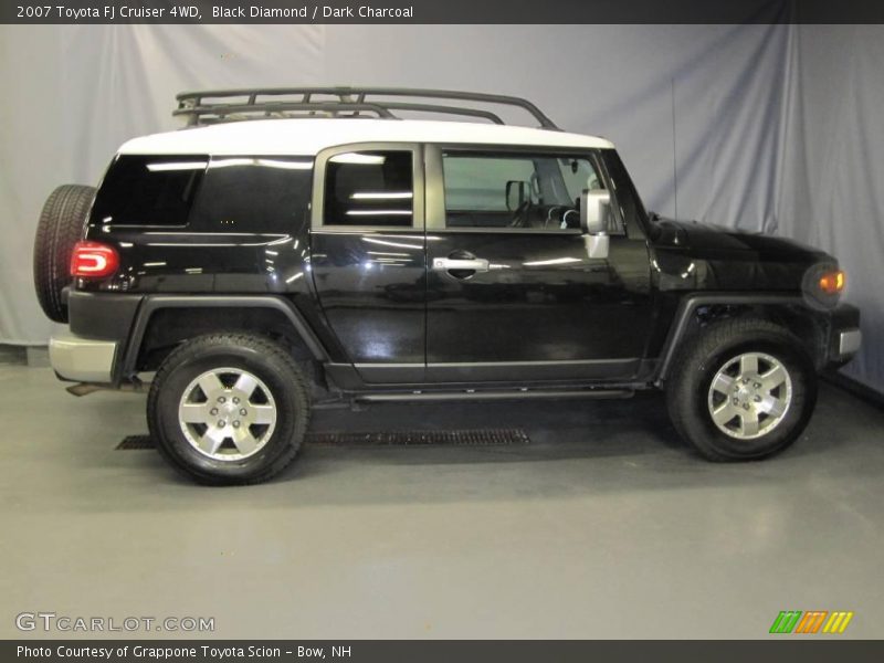 Black Diamond / Dark Charcoal 2007 Toyota FJ Cruiser 4WD