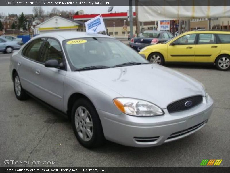 Silver Frost Metallic / Medium/Dark Flint 2007 Ford Taurus SE