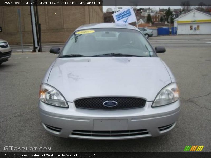 Silver Frost Metallic / Medium/Dark Flint 2007 Ford Taurus SE