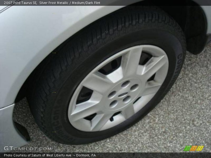Silver Frost Metallic / Medium/Dark Flint 2007 Ford Taurus SE