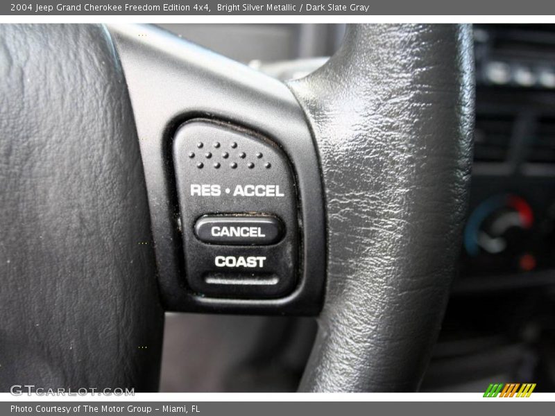 Controls of 2004 Grand Cherokee Freedom Edition 4x4