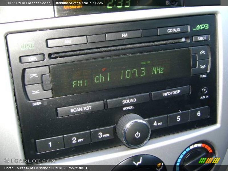 Titanium Silver Metallic / Grey 2007 Suzuki Forenza Sedan