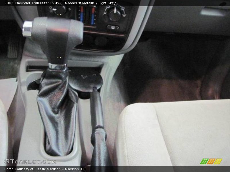 Moondust Metallic / Light Gray 2007 Chevrolet TrailBlazer LS 4x4