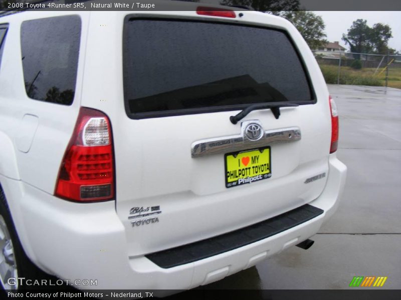 Natural White / Taupe 2008 Toyota 4Runner SR5