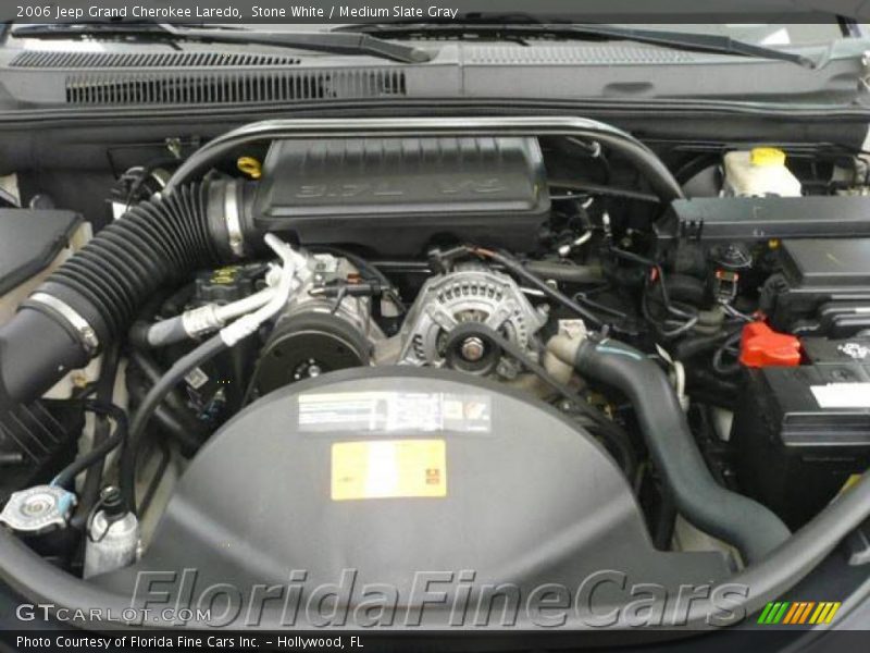Stone White / Medium Slate Gray 2006 Jeep Grand Cherokee Laredo
