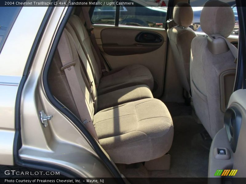 Sandstone Metallic / Light Cashmere 2004 Chevrolet TrailBlazer LS 4x4