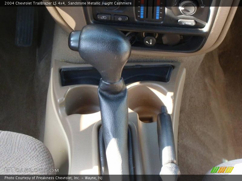 Sandstone Metallic / Light Cashmere 2004 Chevrolet TrailBlazer LS 4x4