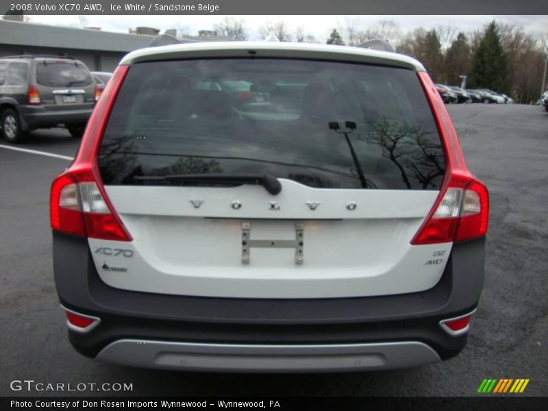 Ice White / Sandstone Beige 2008 Volvo XC70 AWD