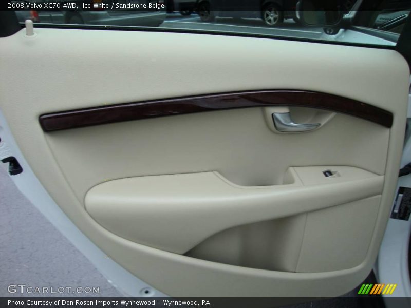 Ice White / Sandstone Beige 2008 Volvo XC70 AWD