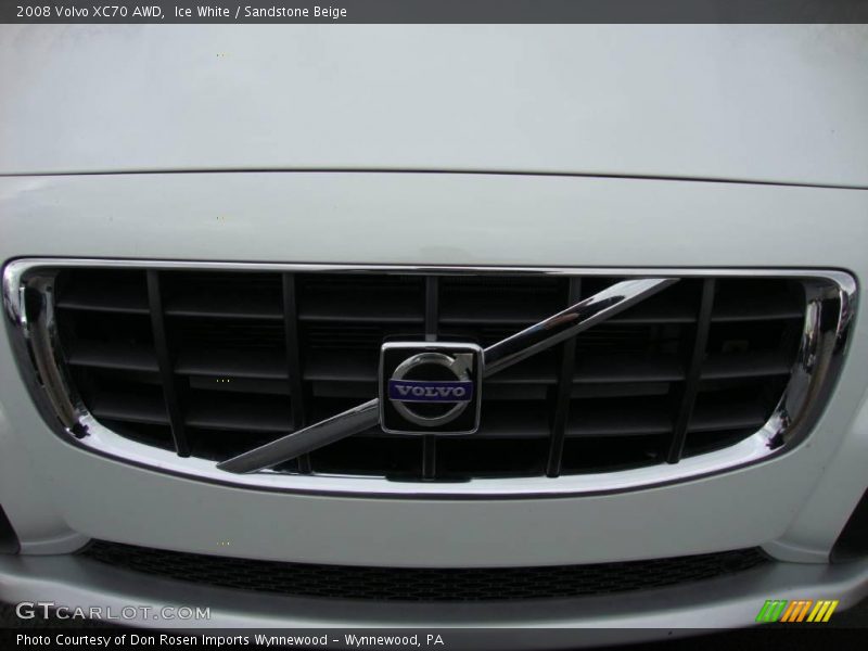 Ice White / Sandstone Beige 2008 Volvo XC70 AWD