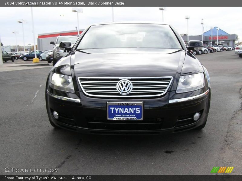 Black / Sonnen Beige 2004 Volkswagen Phaeton V8 4Motion Sedan